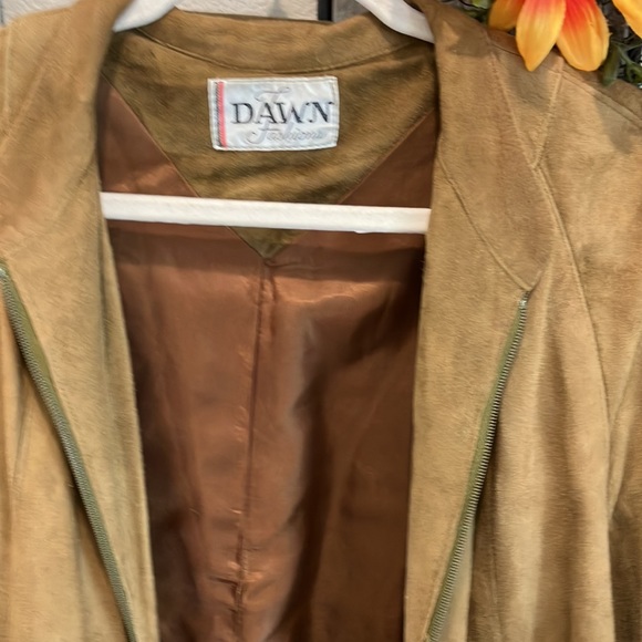 Vintage soft leather jacket w/ lining - Picture 3 of 10